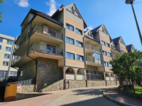 Rodzinny Apartament Brzozowa Centrum by RentiloPL